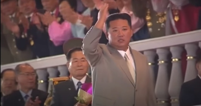 Лидерът на Северна Корея Ким Чен-ун е бесен и прибягва
