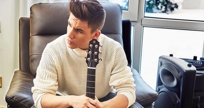 Снимка Фейсбук Денис ТеофиковЕдна от версиите за смъртта на певеца