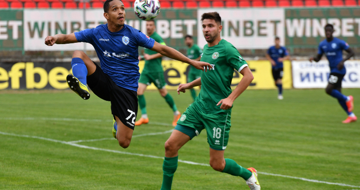 Класиране Лудогорец          30 7  27ЦСКА          18 9  23Ботев Пд   18 15          21Славия      13 10          20Черно