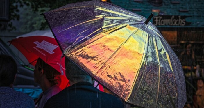 През следващото денонощие ще се задържи облачно на отделни места