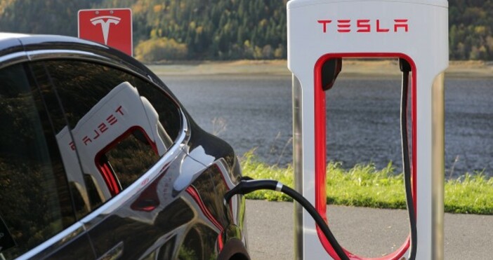 Тази година Tesla изпитва затруднения с доставките на нови автомобили