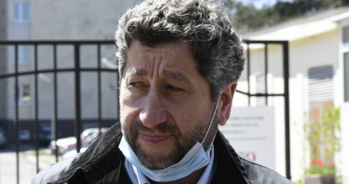 Има мандатоносител който по презумпция е такъв защото още не