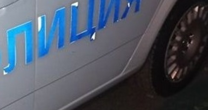 Пристигналите на адреса полицейски служители установили на място 56 годишен местен