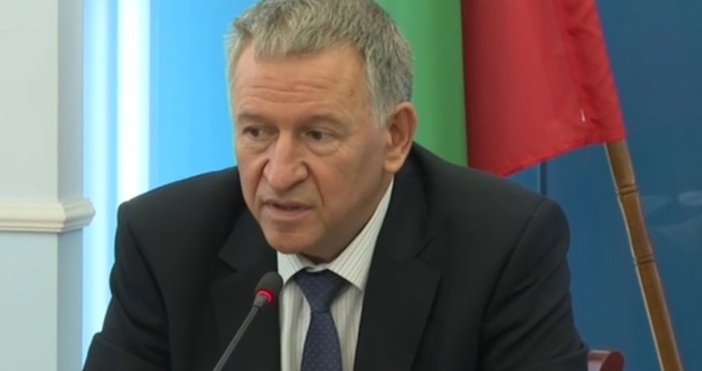 Служебният здравен министър Стойчо Кацаров коментира актуални теми в нова