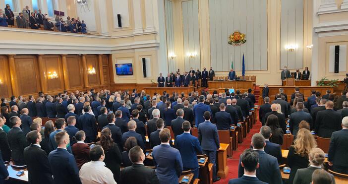  След като новите министри положат клетви, 12 нови депутати ще