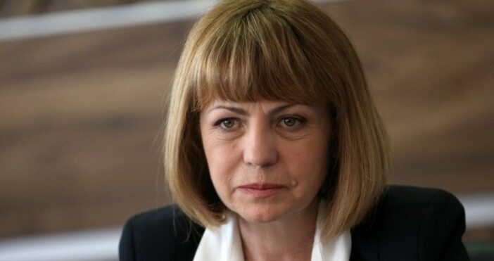Столичният кмет Йорданка Фандъкова откада двойно увеличение на запатата си.