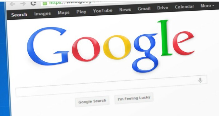 Няколкостотин служители на Google подписаха и разпространиха манифест противопоставящ се