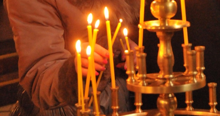 От днес в православната църква започват предпразничните дни за Рождество