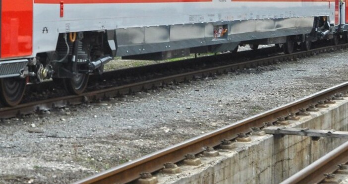 Допълнително полицейско присъствие по жп линиите поиска от МВР транспортният министър Николай