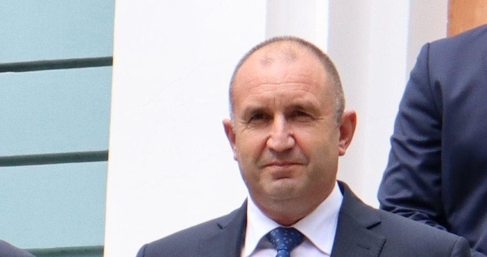 Държавният глава Румен Радев изрази съболезнования по повод кончината на
