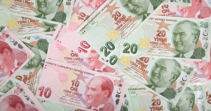 Турската лира поевтинява в сряда с над 2 заличавайки част