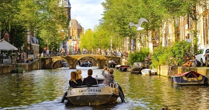 Нидерландия е една от най-развитите страни в света и главната причина