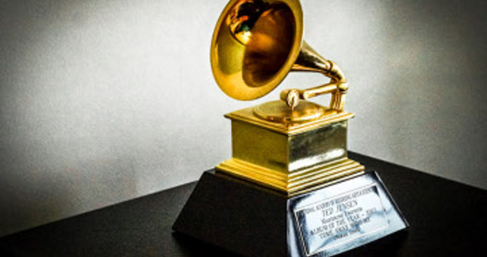 Американската Национална звукозаписна академия отложи за по-късна дата 64-ите награди