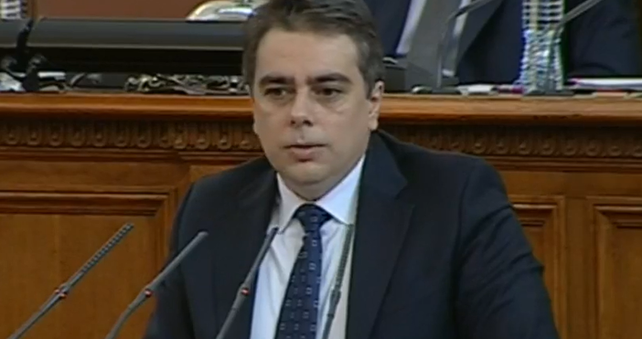 Финансовият министър направи коментар за въвеждането на еврото в България Технически