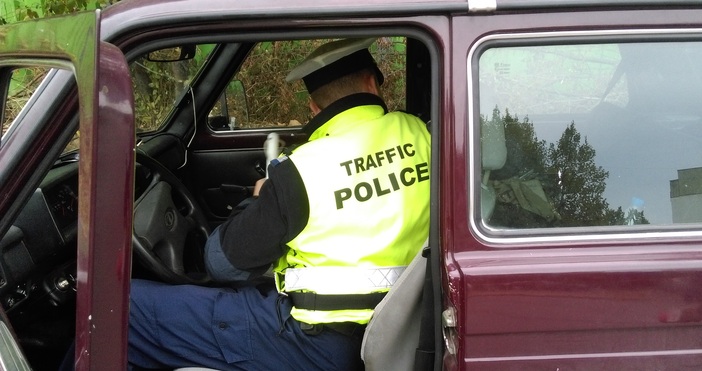 Пътна полиция отчита ръст по празниците на шофьорите седнали зад