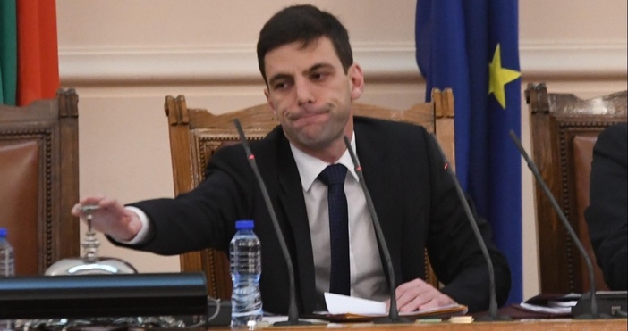 Никола Минчев от Продължаваме промяната който е председател на Народното