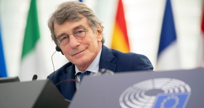 Починалият шеф на Европейския парламент ще бъде изпратен в последния