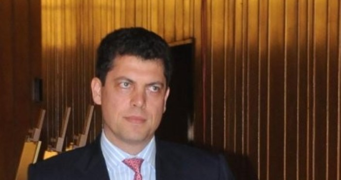 Бивш финансов министър прогнозира че България трябва да изтетгли заем