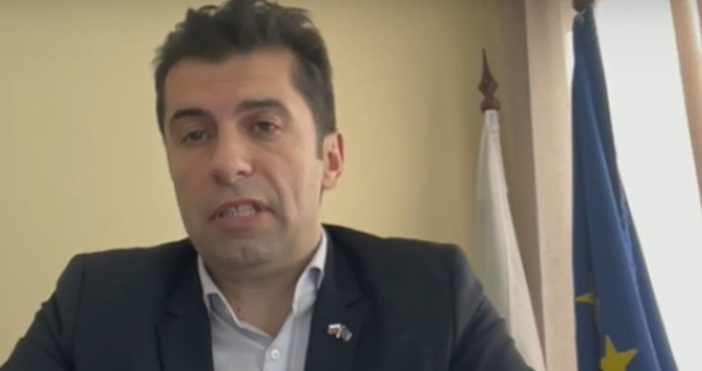 Министър-председателят Кирил Петков заяви пред Националното радио, че не изпитва