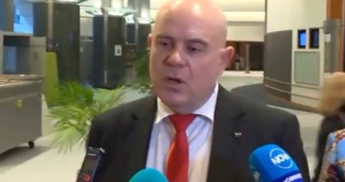 Главният прокурор Иван Гешев каза пред български журналисти че е