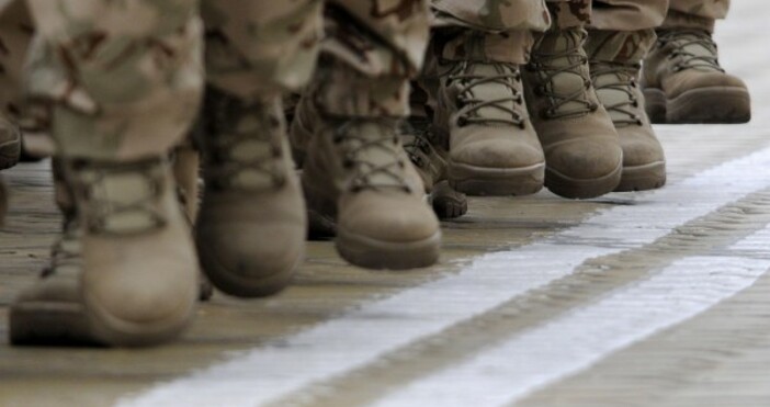 Съединените щати и Великобритания обмислят да изпратят по 1000 военнослужещи