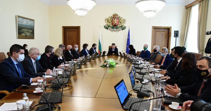 Кабинетът се събира на извънредно заседание Министерският съвет ще проведе заседание
