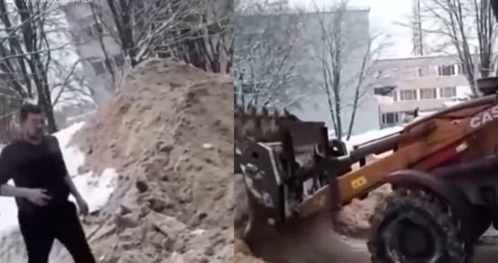 В Обнинск в Калужка област Русия тракторист от снегопочистването се ядоса