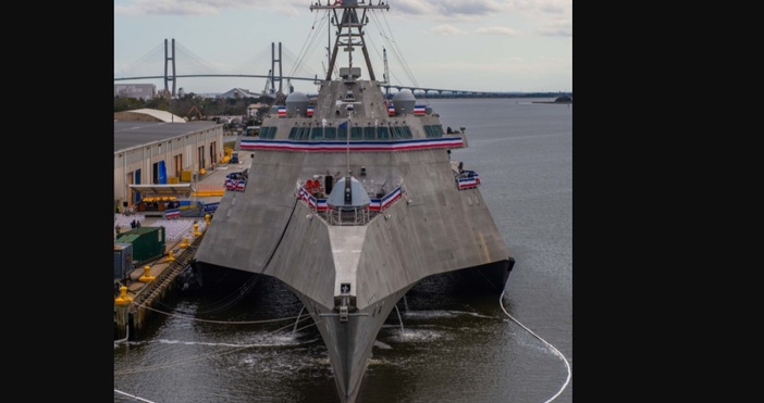 На скромна церемония ВМС на САЩ пуснаха в експлоатация своя