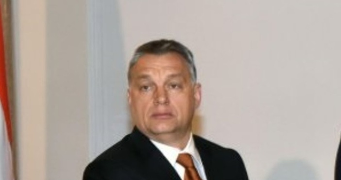Освен това Орбан заяви че Украйна е жизненоважна буферна зона