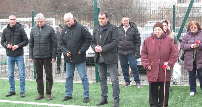 Футболна България си спомня днес за Трифон Иванов С панихида