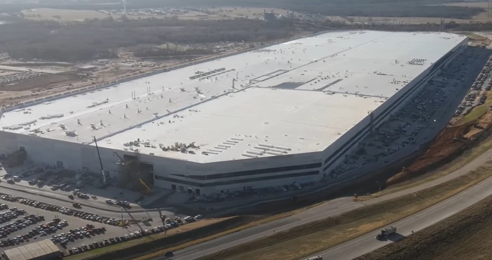 Производственият завод на Tesla Gigafactory в Тексас е все по близо до