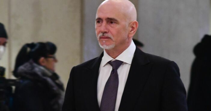 Най богатият министър в кабинета на Кирил Петков е транспортният шеф