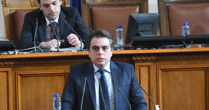 Министърът на финансите каза дали България ще развива ядрените си