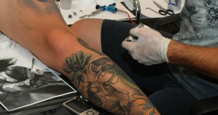 Излязоха резултатите от любопитно проучване за българите Малко над един милион българи имат татуировки