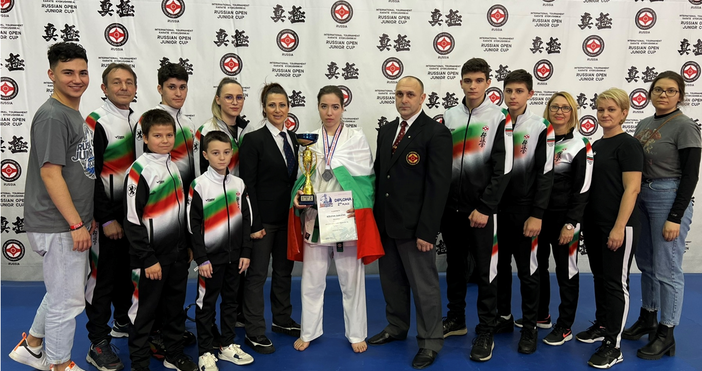 Българският юношески национален отбор по карате киокушин се завърна с вицешампионска