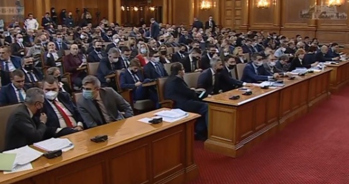 Българският парлмент прекъсна гласуването на второ четене на държавния бюджет