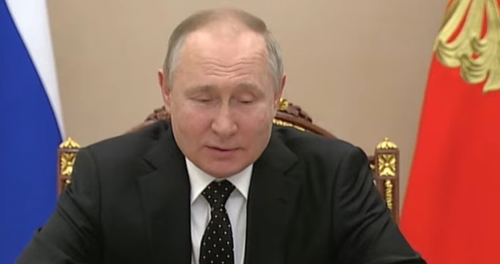 Мярката влиза в сила от четвъртък втори март Руският президент Владимир