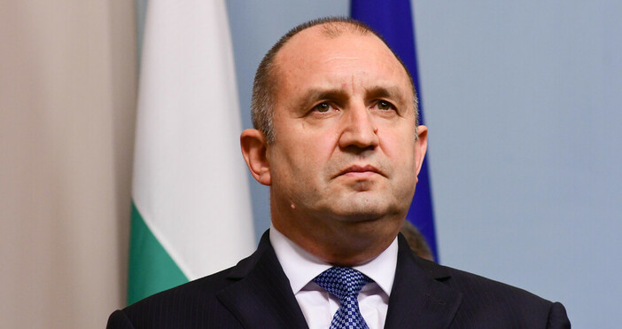 Президентът на България коментира смяната на военния министър.Стефан Янев беше