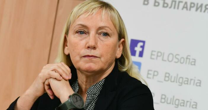 Евродепутатът Елена Йончева направи коментар относно военния конфликт в Украйна Военните