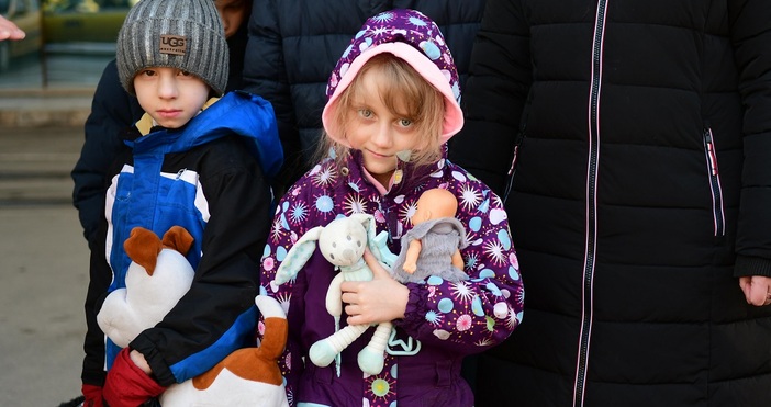 Варна е своеобразната столица на бежанците от Украйна в България. Около