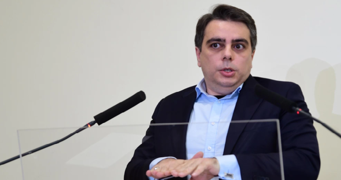 Финансовият министър предупреди каква опасност дебне България.Виждаме неоправдани увеличения при определени