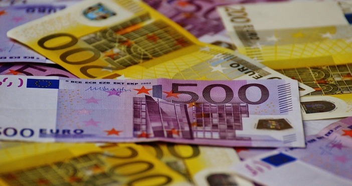 Найзбедните гърци ще получат по 200 евро еднократно за Великден