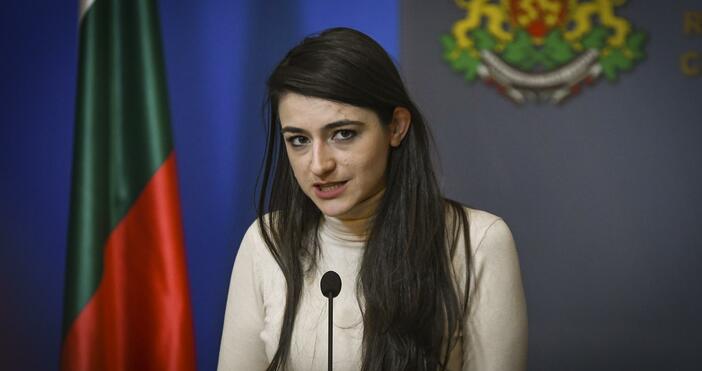 Говорителят на кабинета Лена Бориславова обяви след заседанието на Министерския