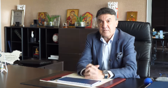Президентът на БФС Борислав Михайлов направи обръщение към футболната общественост