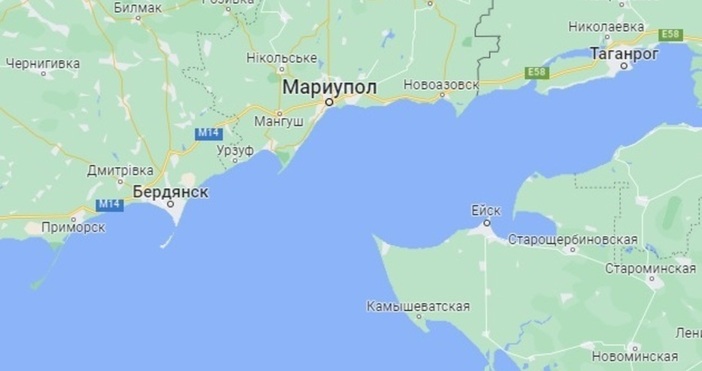 Гугъл мапсУкрайна съобщи за товарен кораб, който потъва в обсаденото