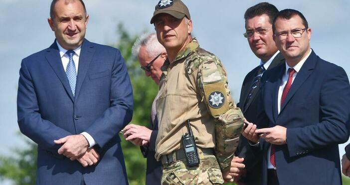Началникът на НСО бригаден генерал Емил Тонев отрича обвиненията към