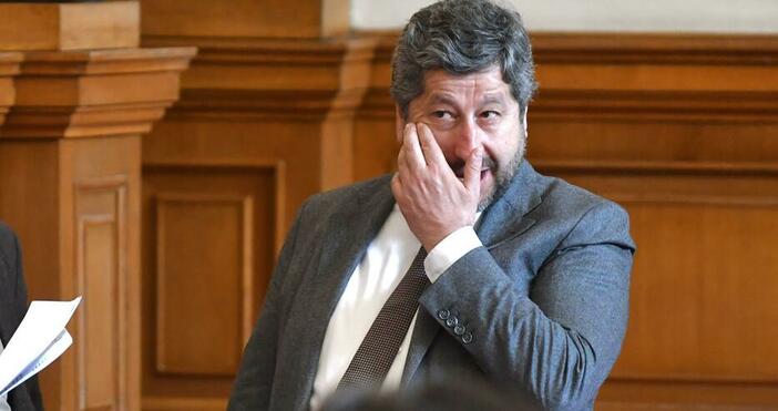 Христо Иванов иска да се оттеглят кандидатурите за БНБ Съпредседателят на