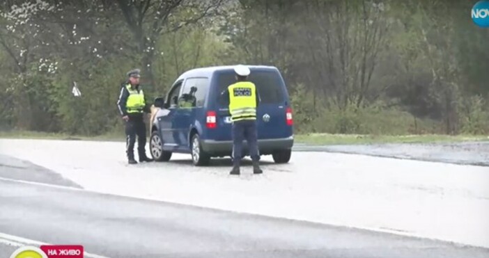 Традиционно за почивните дни хиляди се отправят на пътВремето се