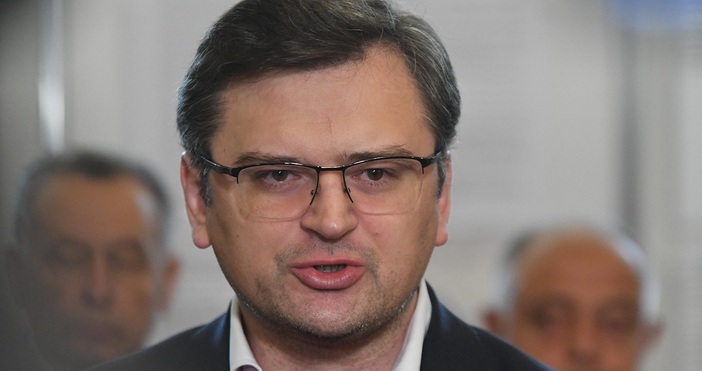 Дмитров Кулеба изрази недоволство от помощта, която България обмисля за Украйна.Войната винаги