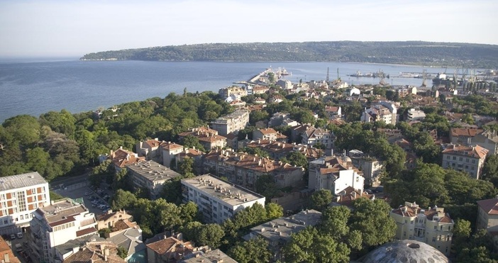 Област Варна намалява.По данни от текущата демографска статистика, население на
